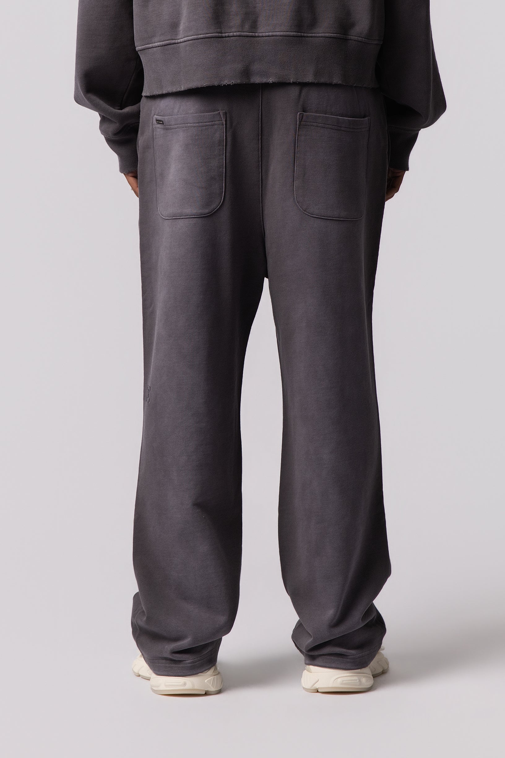 ESSENTIAL Grey Sweatpant