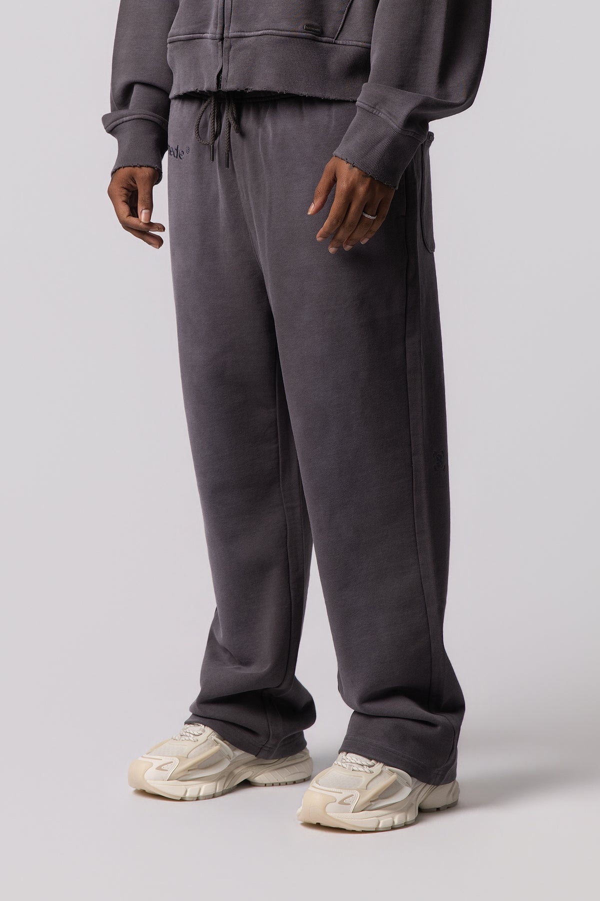 ESSENTIAL Grey Sweatpant