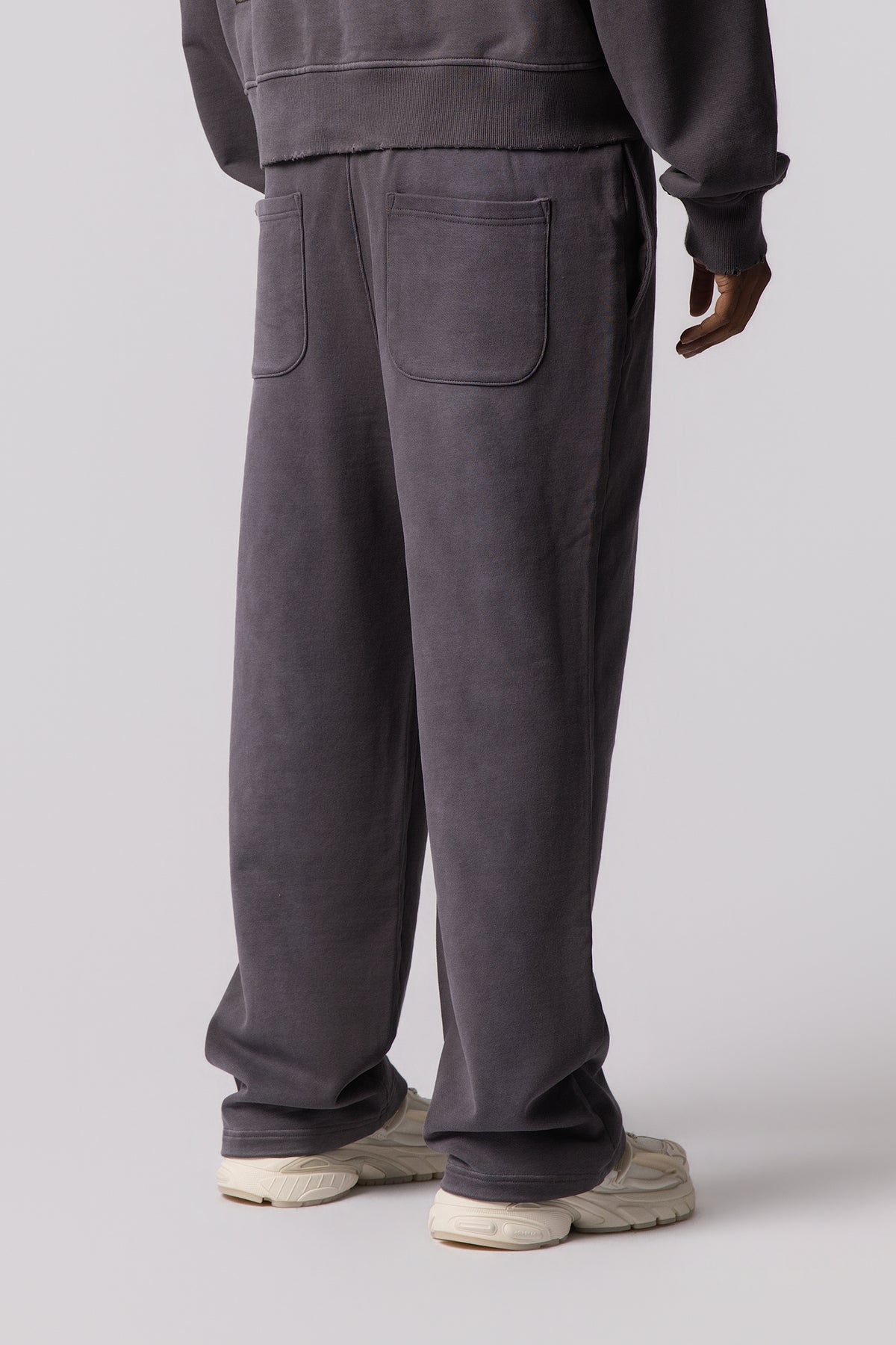 ESSENTIAL Grey Sweatpant