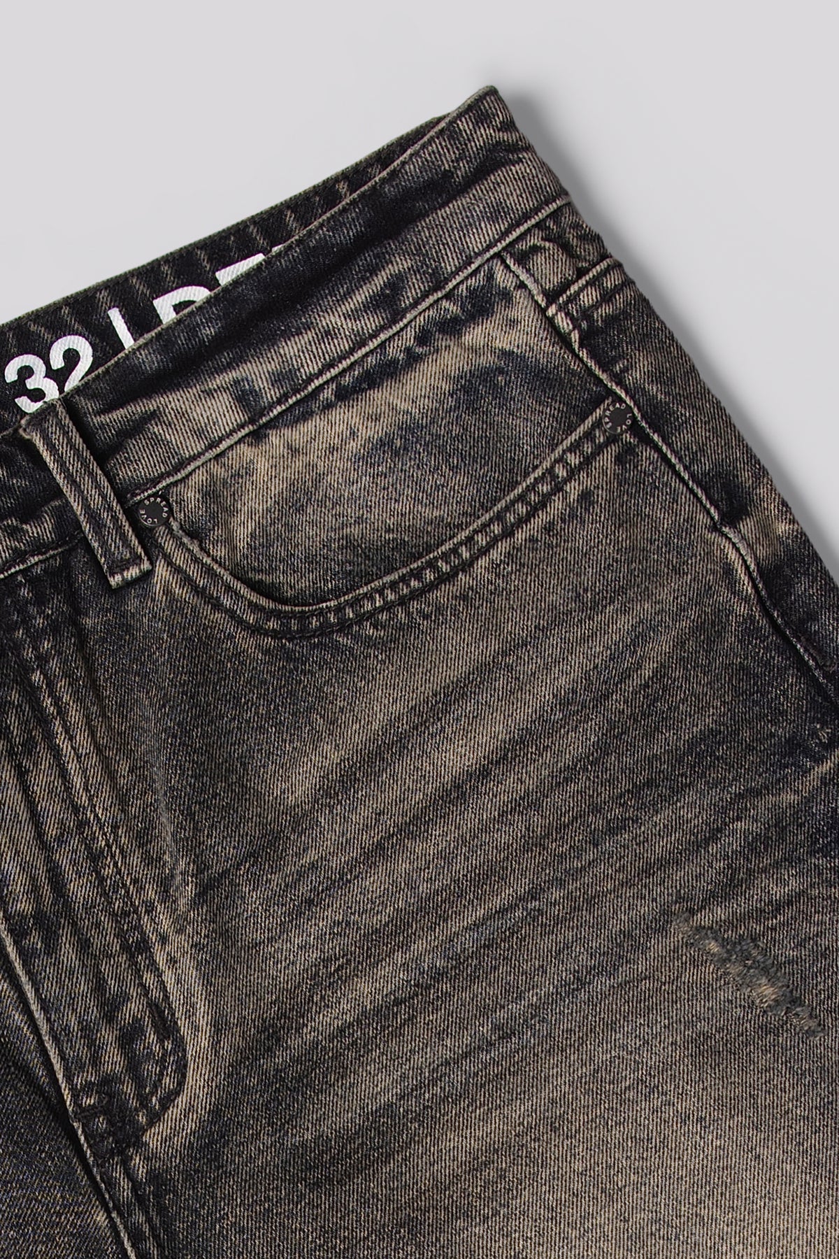 GUN METAL Short