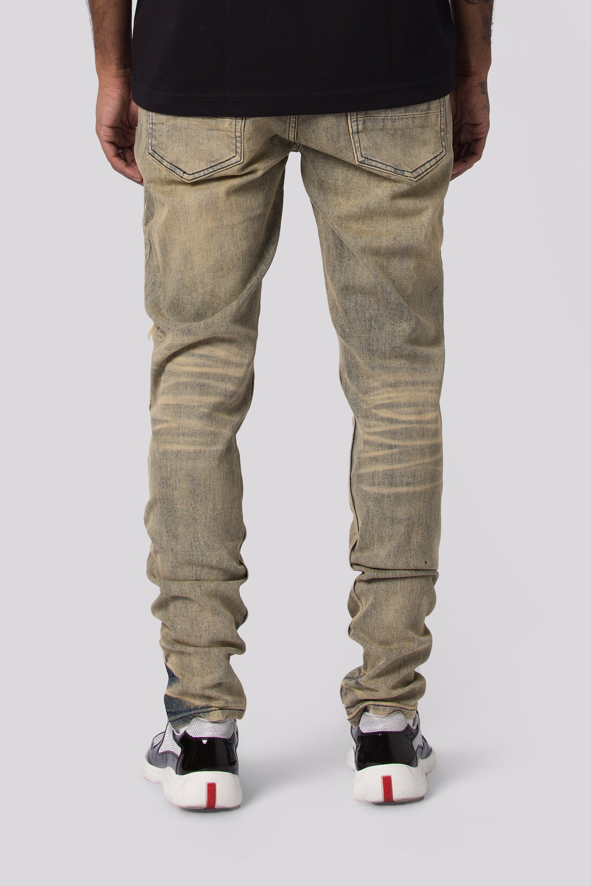 Ruin Jean