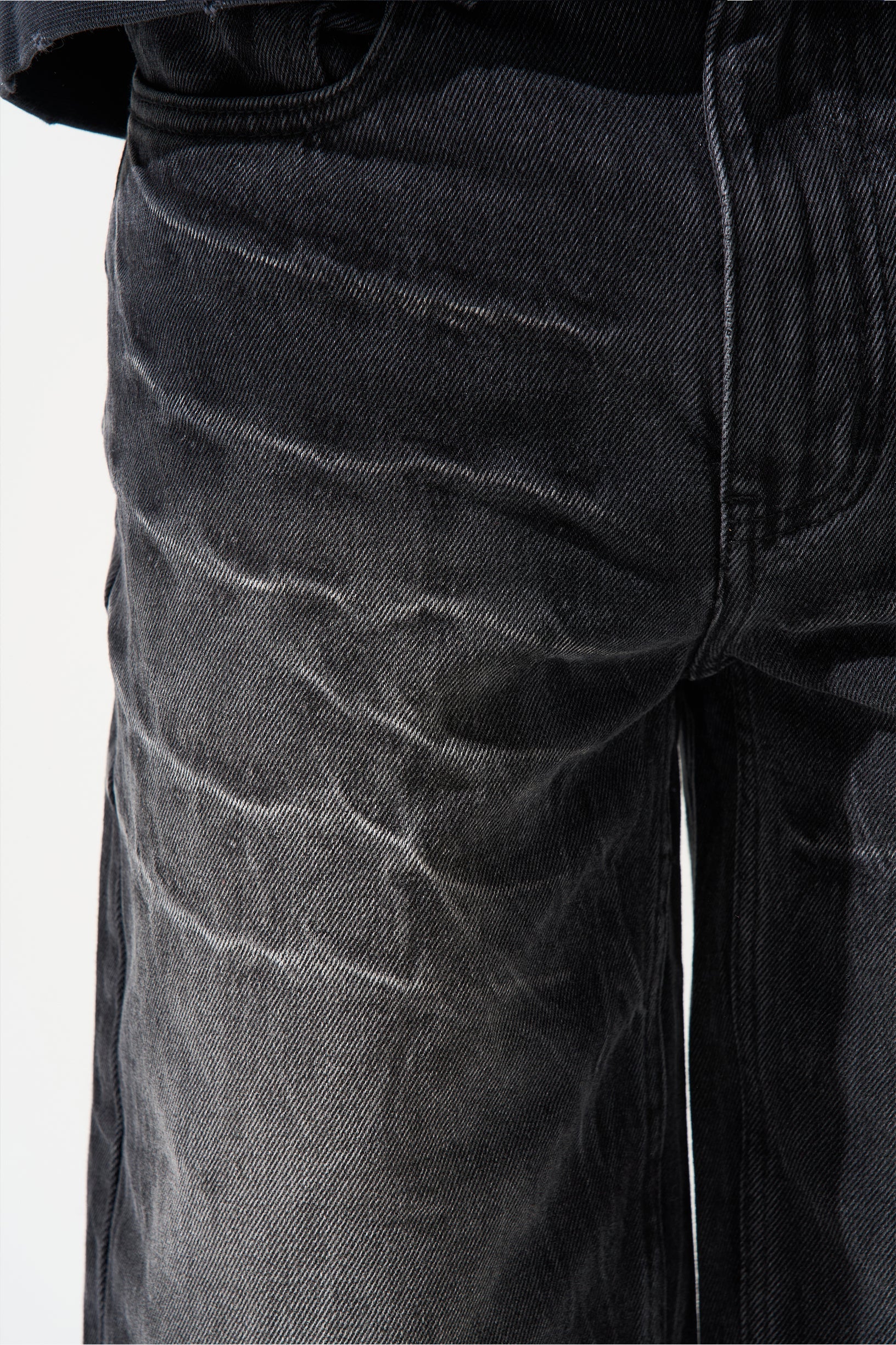 RAIJIN Denim Shorts