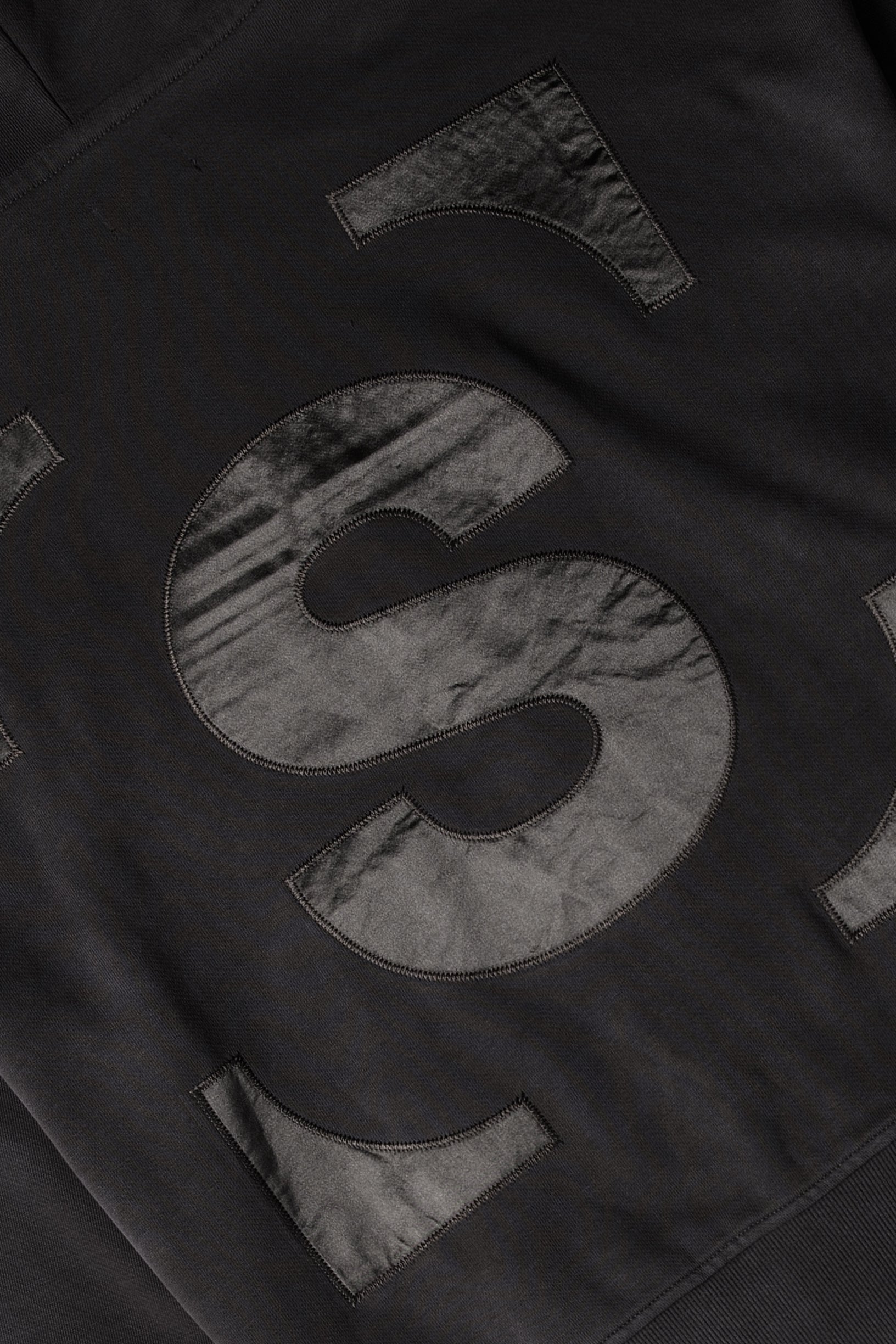 ESSENTIAL Zip Black Hoodie