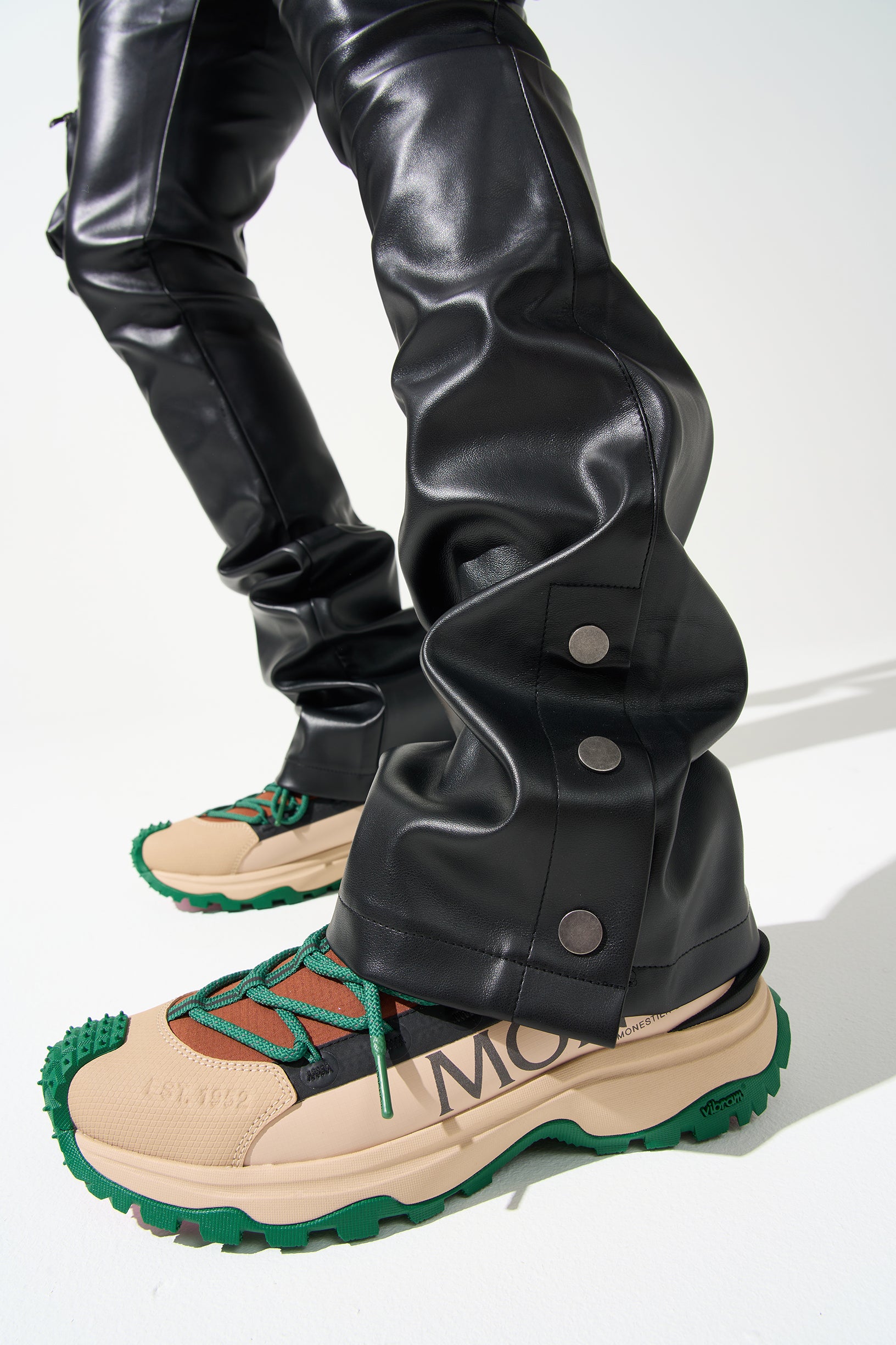 値下げ可能SERENEDE Mojave Stacked Jeans SERENEDE®
