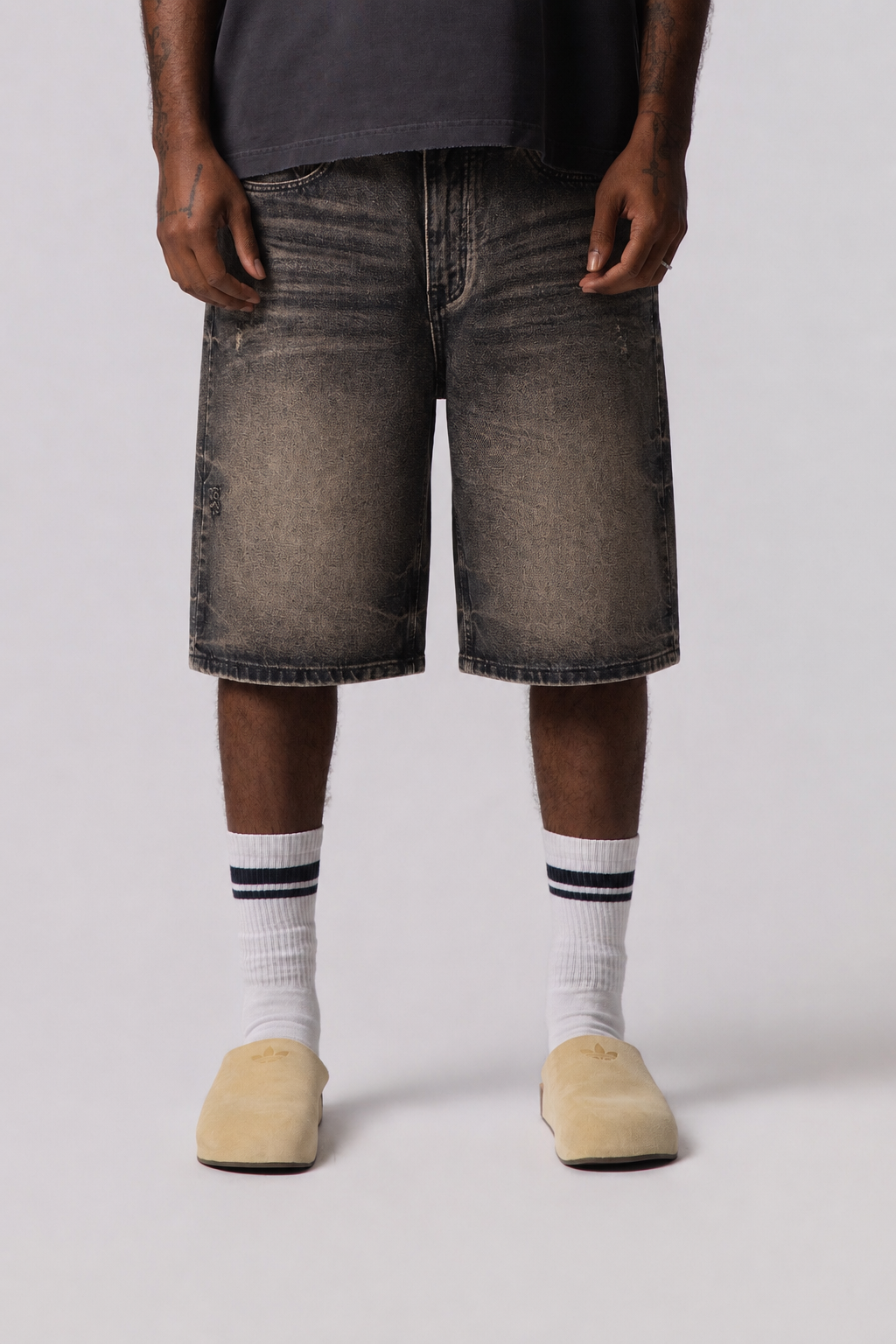 GUN METAL Short