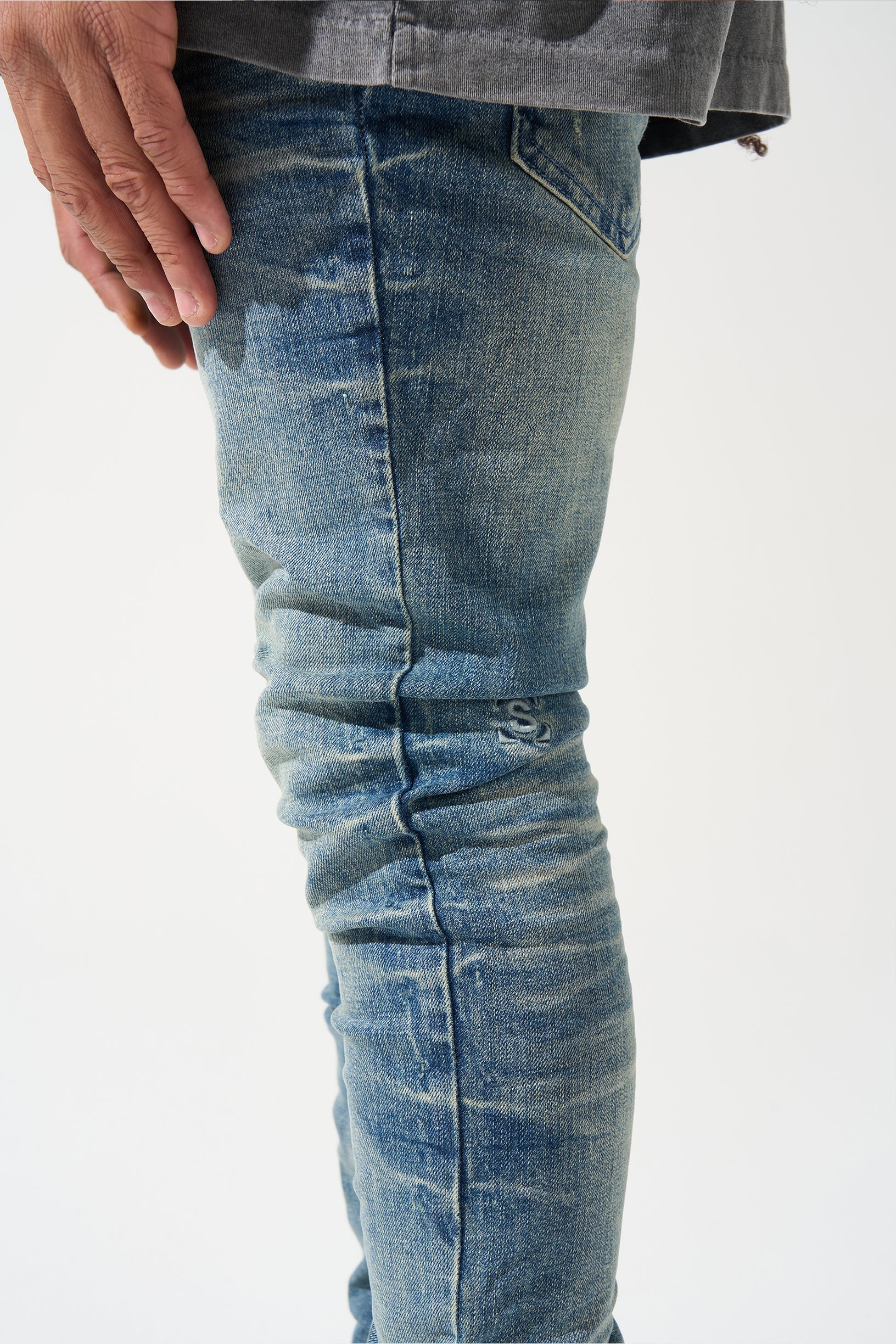 【国内未発売】serenedeサイズ28 ブルー NEPTUNE - Vintage Mid-Blue Jeans | SERENEDE®