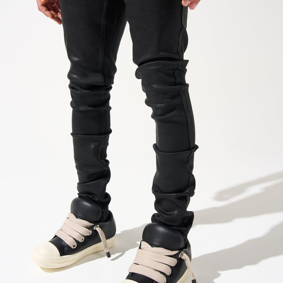 onyx.jpg?crop=center&height= 