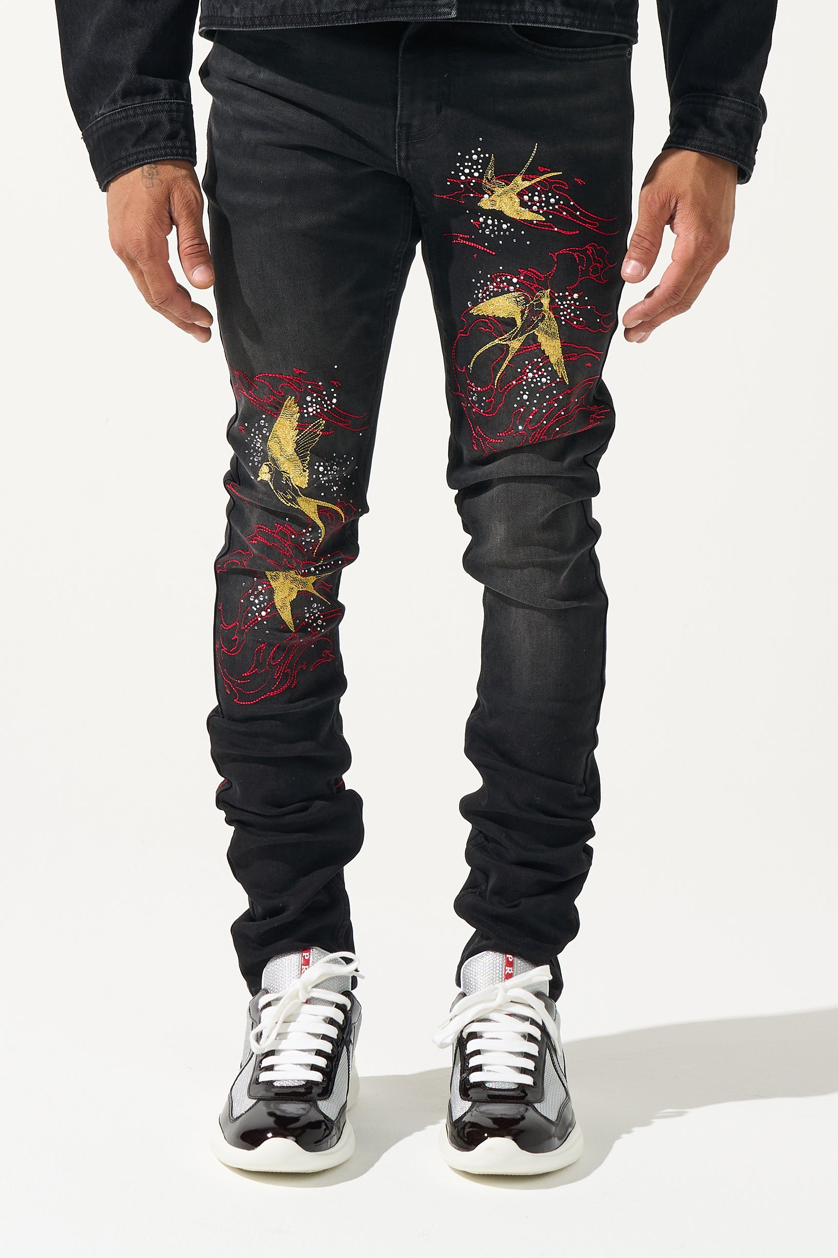 CHORUS OF WINGS Jeans - Black Wing Embroidered Jeans | SERENEDE®