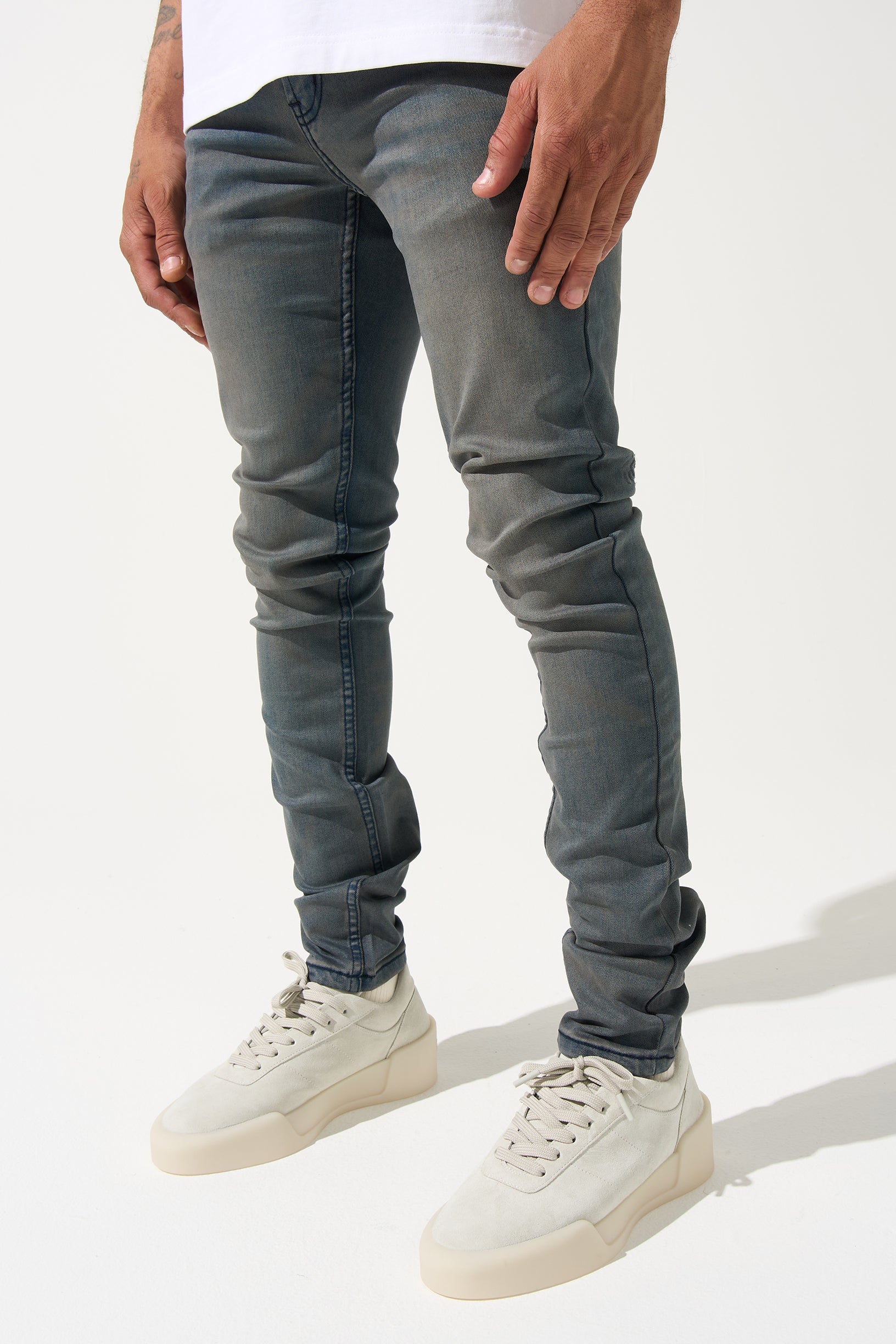 serenede スリムフィットデニム28 Serenede Jeans Mens 28 Light Wash Fitted Denim Slim Stretch